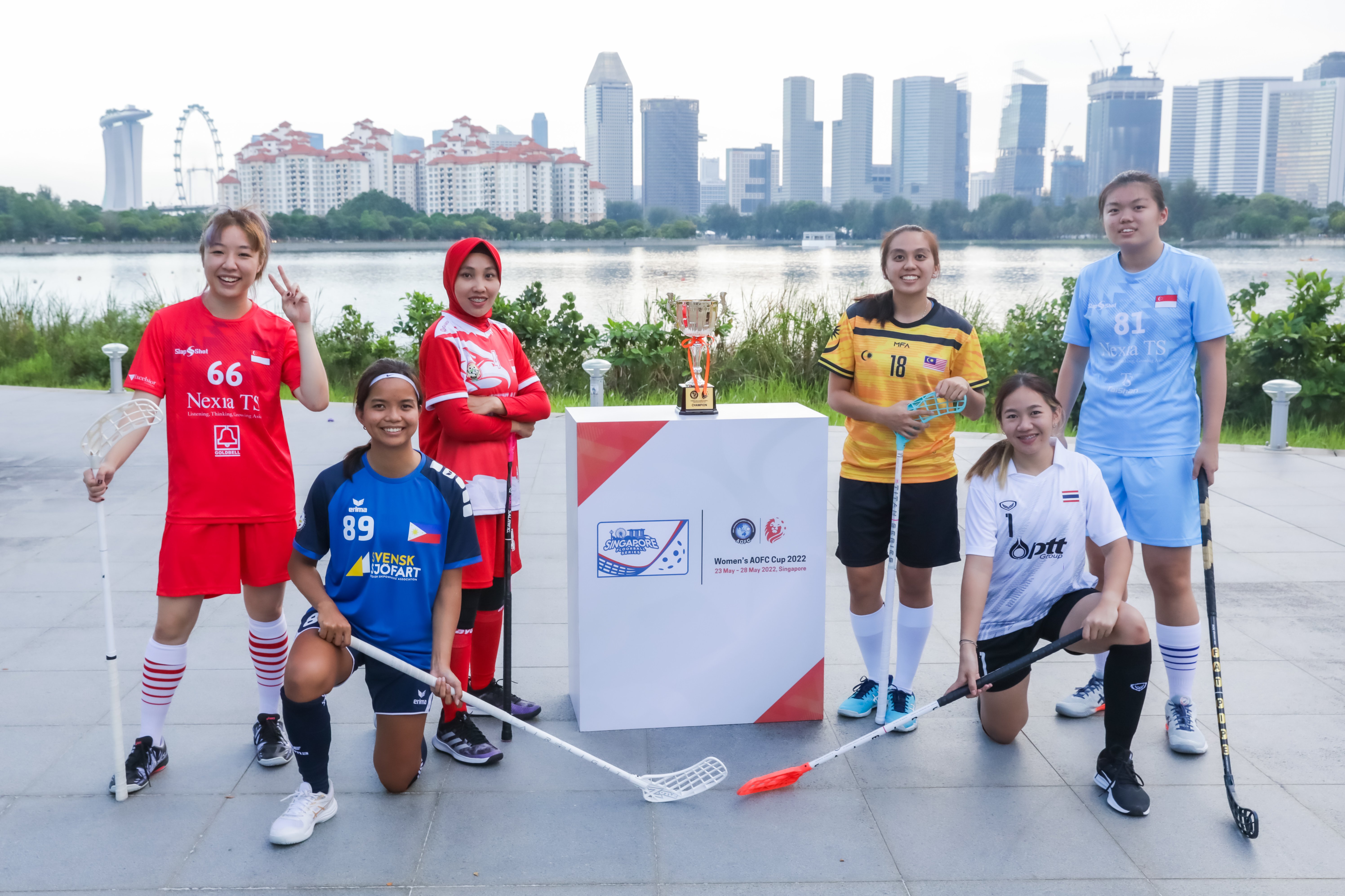 (L-R) Michelle Lok (Singapore), Jade Rivera (the Philippines), Eka Anjar Rahmadani (Indonesia), Cheah Pei Yi (Malaysia), Supasuta Thiptha (Thailand), Lim Jie Ying (Singapore U-19)-1