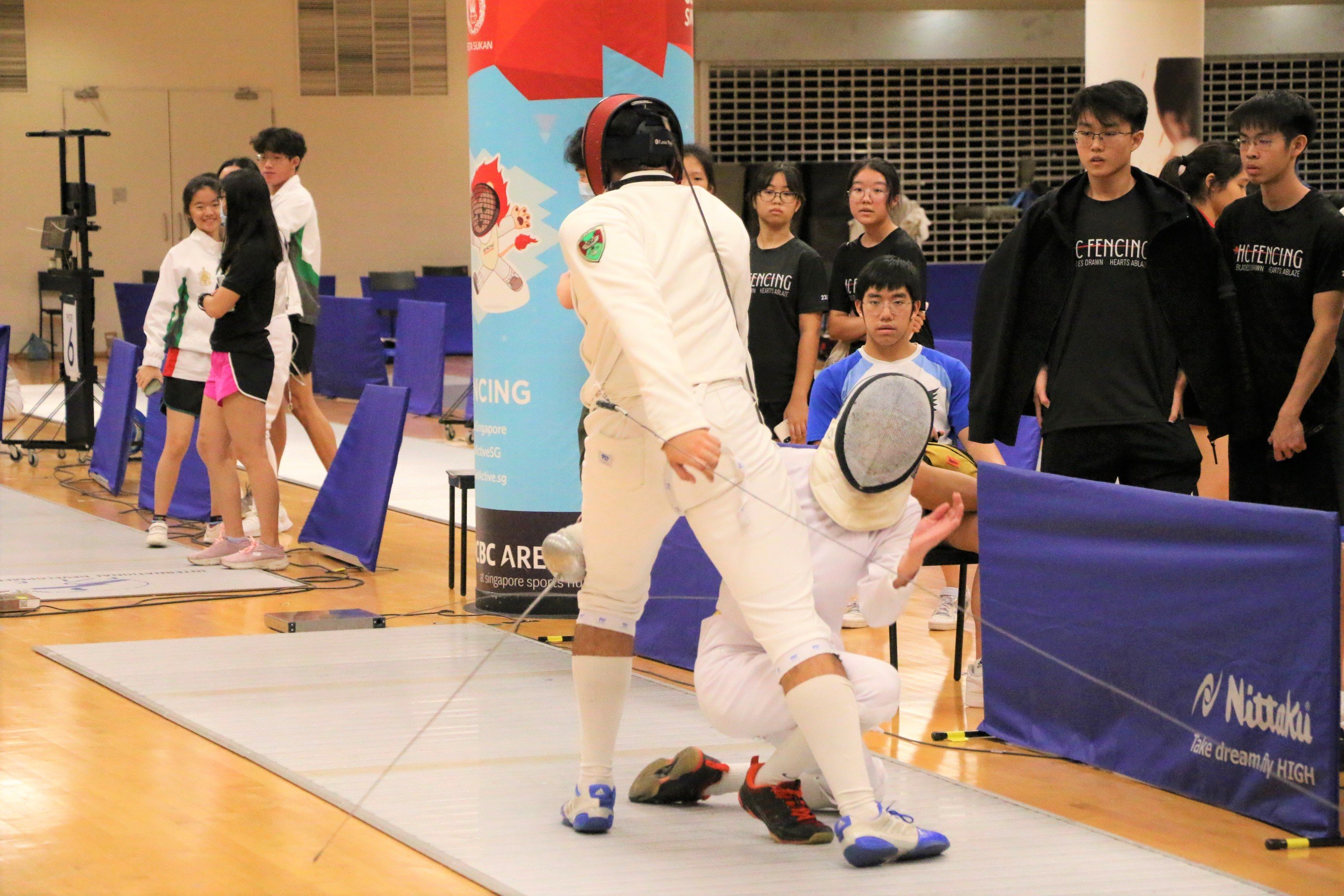 2023-04-20_NSG Fencing Mens Epee Div A_Photo by Anbumani(11)_LIM RYAN JIA JUN vs MUHAMMAD AZAD BIN MOHAMED HASHIM (Elimination)