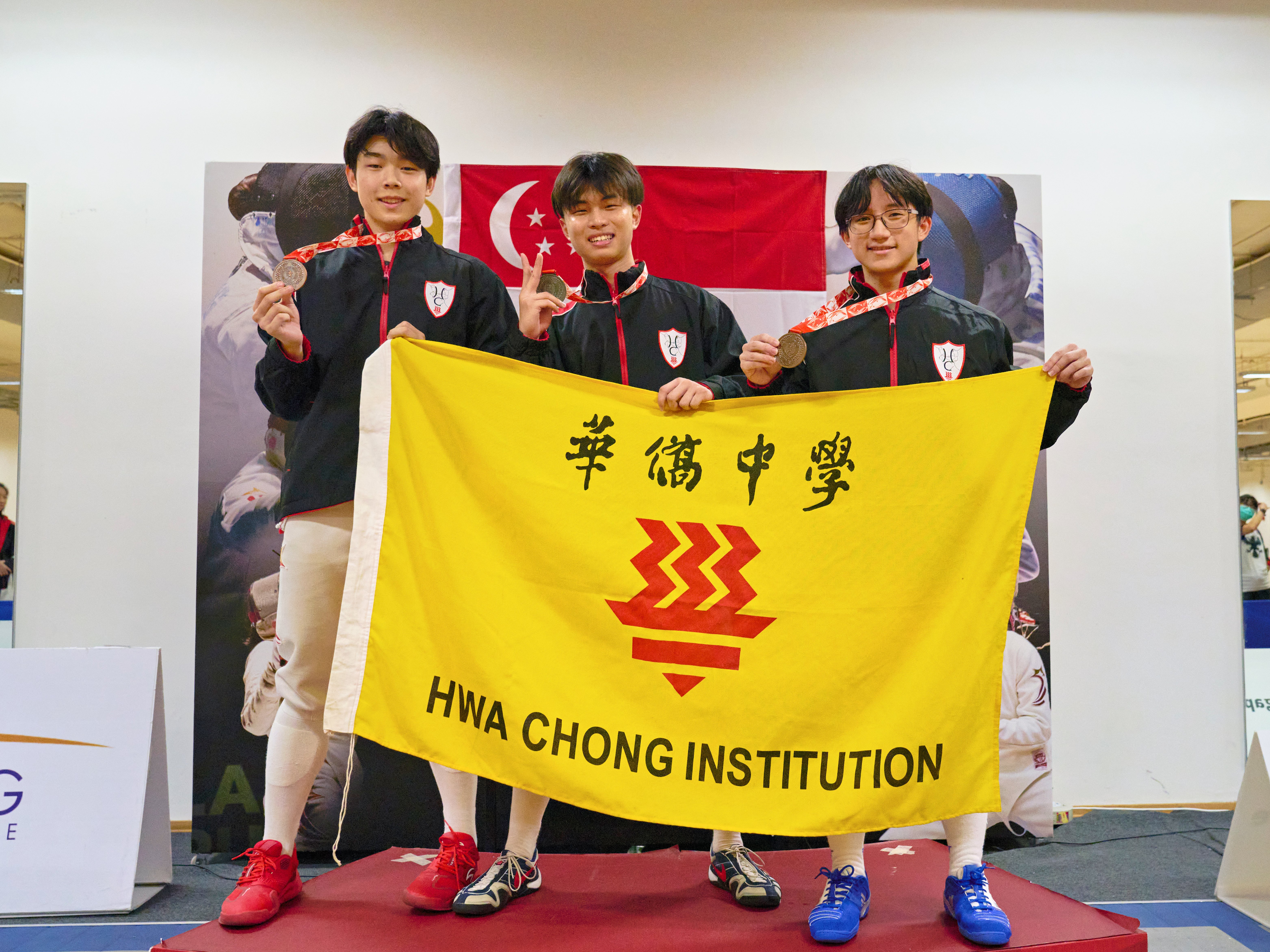 2023_04_20 Fencing Sabre A Div Boys Photo by Eric Koh, Fencers from HCI Toh Hong Rui,Ryan 4th(L), Tan Qi Yuan Ivan 2nd(C),Tan You Wen 3rd(R) DSC09651