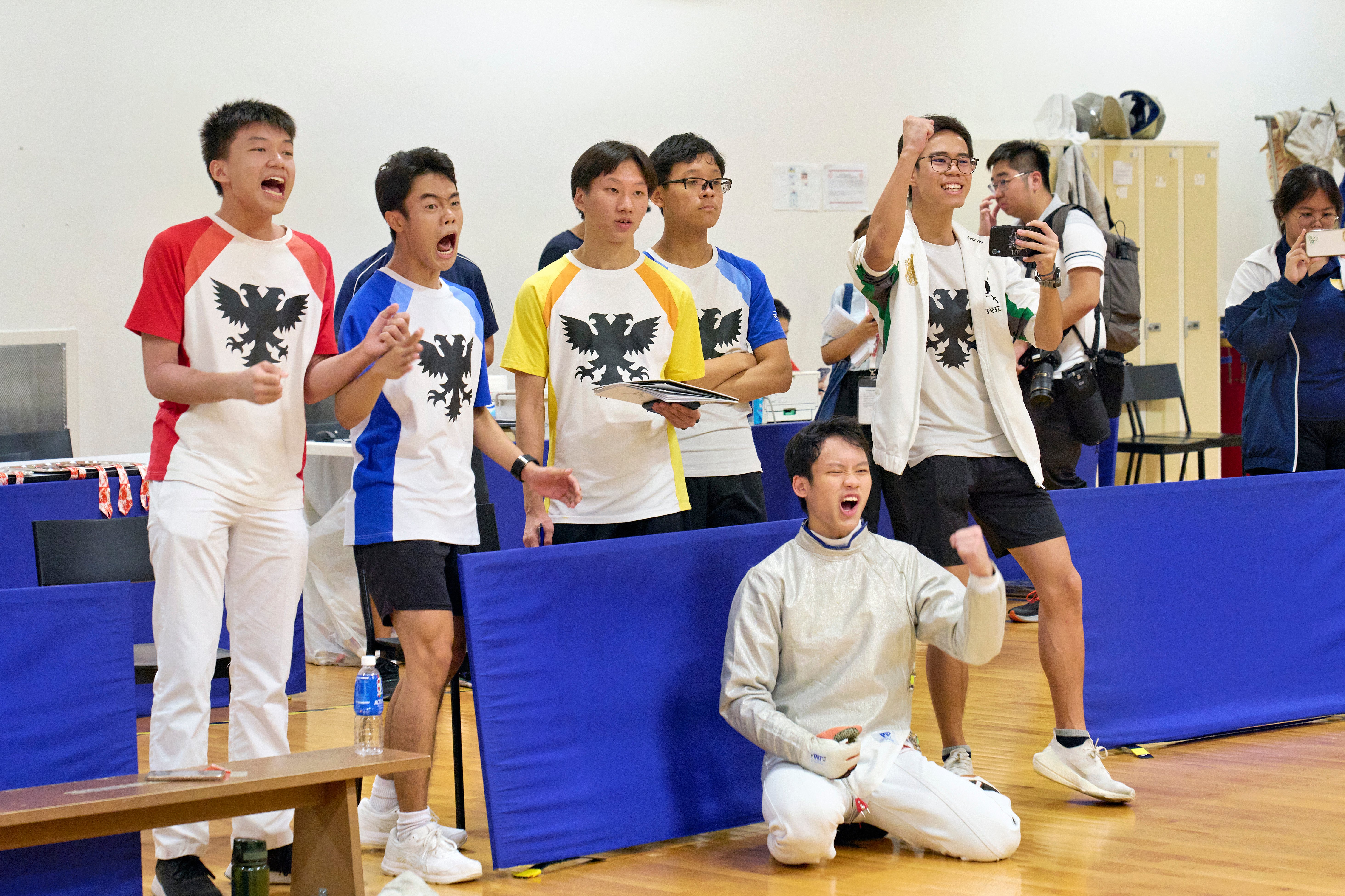 2023_04_20 Fencing Sabre A Div Boys Photo by Eric Koh, Supporters from Raffles Instituition DSC07632 (1)