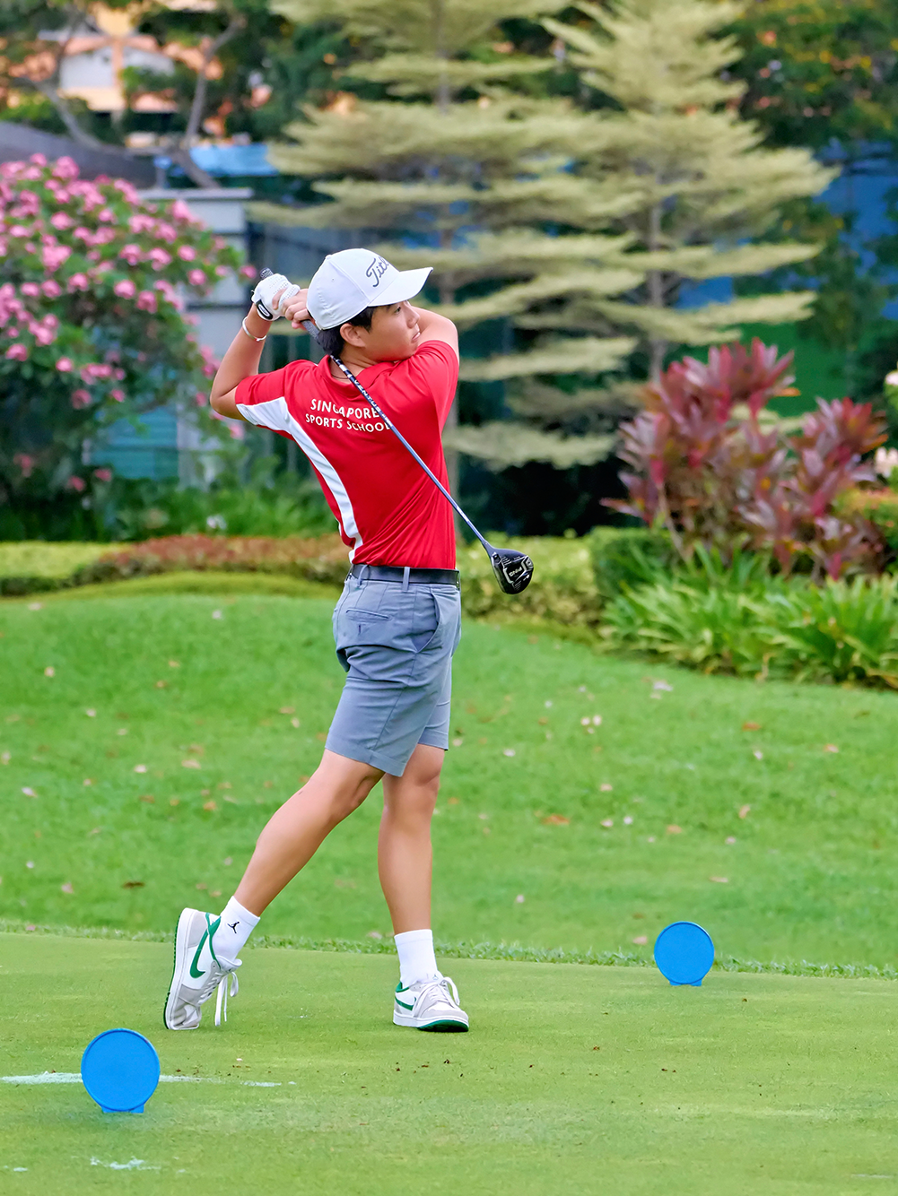 2024-04-15_NSG Golf Championship Master Course @Laguna Nationals_Photo by Eric Koh DSC06247 Aaron Wee of SSS tees off at 1st Tee