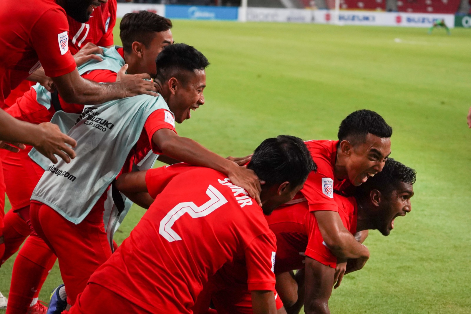 AFF Suzuki Cup 2020 : Singapore overcome the Philippines 2-1 to sit on ...